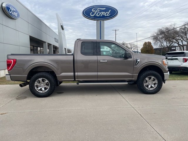 Used 2022 Ford F150 XLT w/ Equipment Group 301A Mid image 17