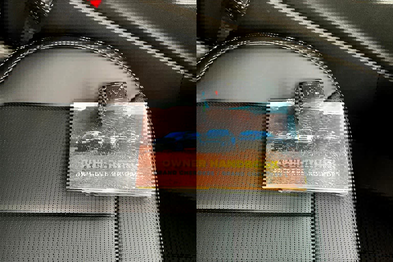 New 2025 Jeep Grand Cherokee L Limited w/ Luxury Tech Group II image 20