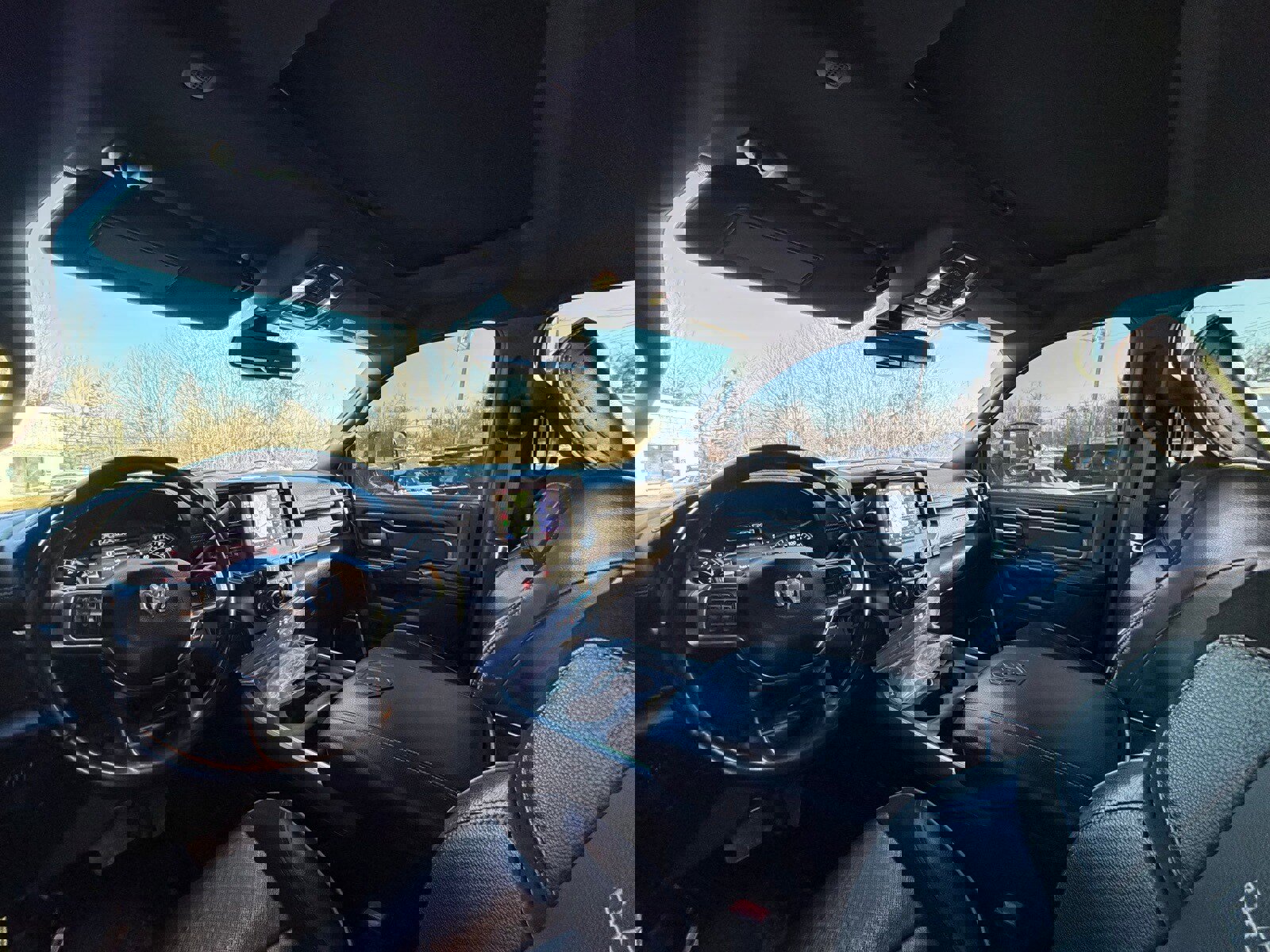 Used 2021 RAM 2500 Laramie w/ Night Edition image 12