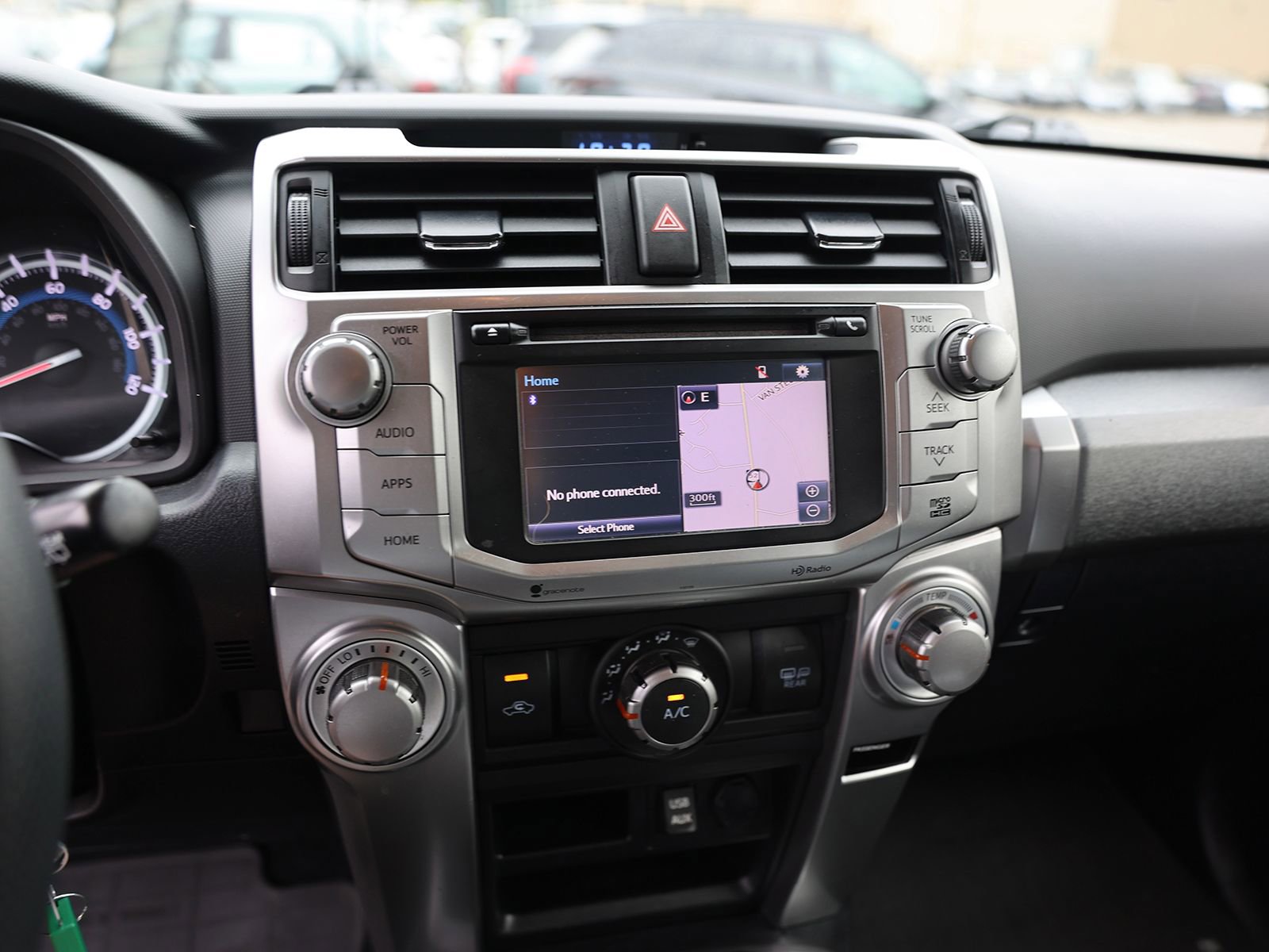 Used 2016 Toyota 4Runner SR5 AWD/4WD image 24