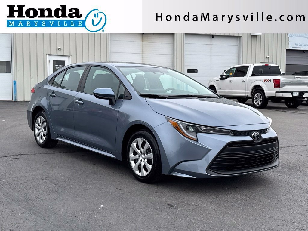 Used 2024 Toyota Corolla LE FWD image 1