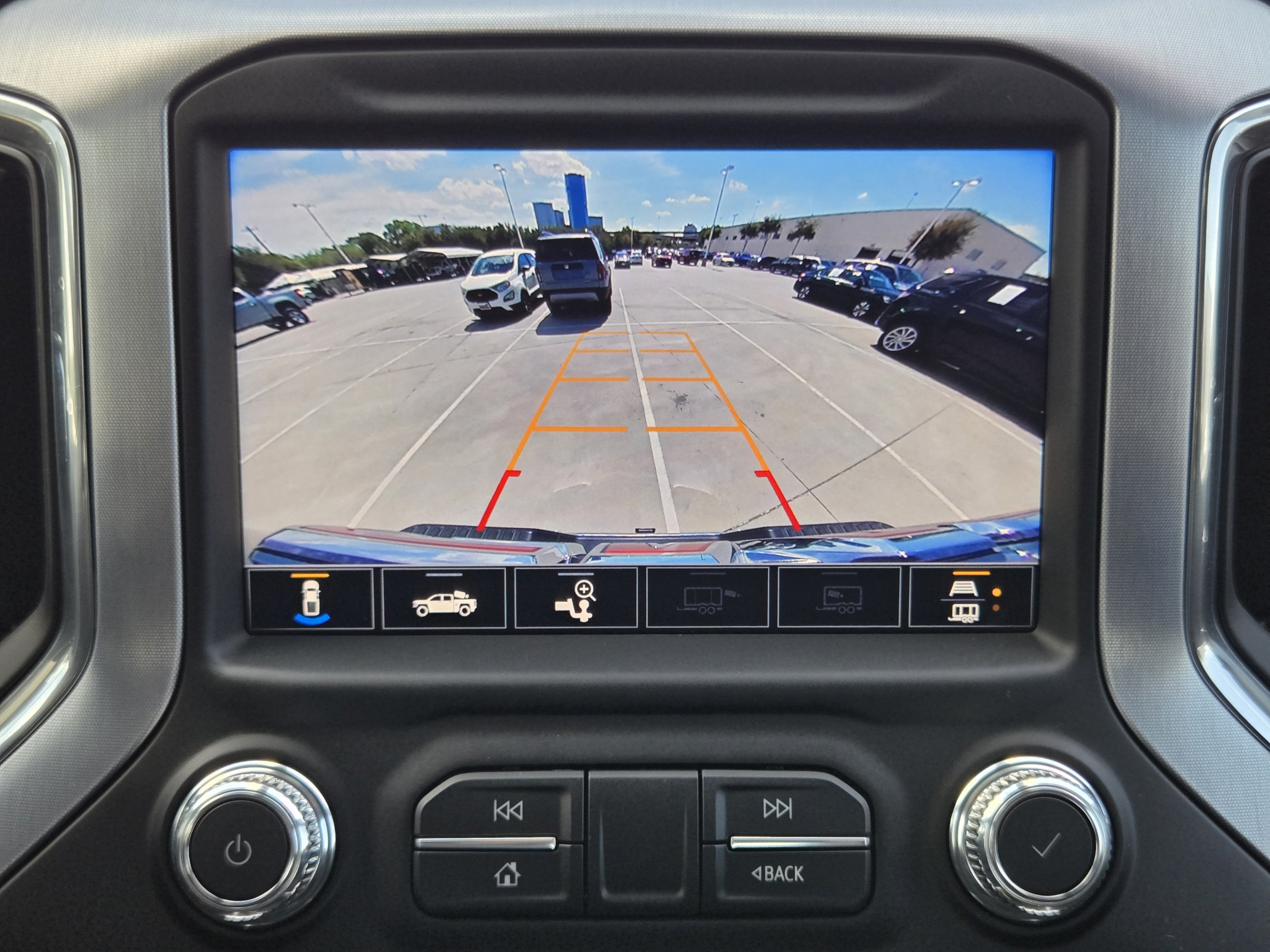 Used 2020 GMC Sierra 2500 SLE w/ SLE Value Package; AWD/4WD image 14