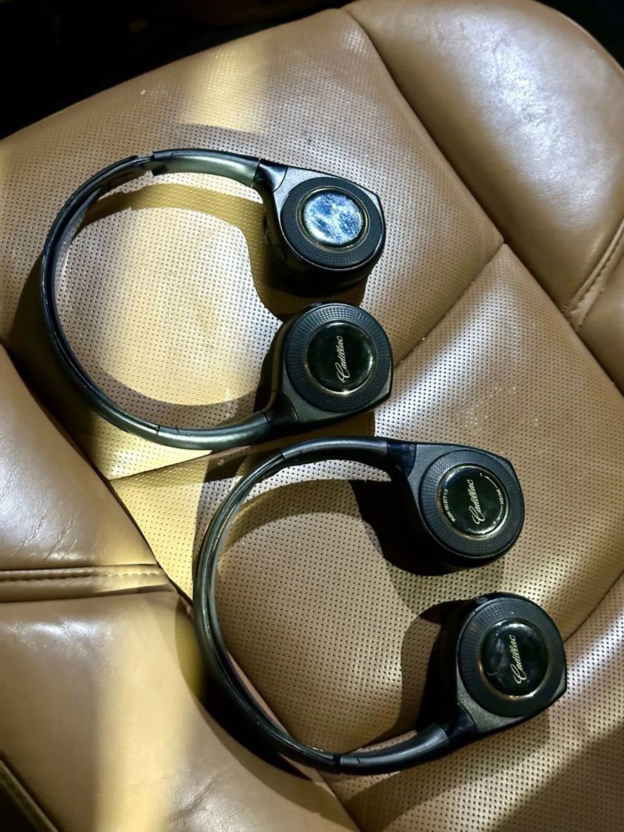 Used 2015 Cadillac Escalade Platinum image 49