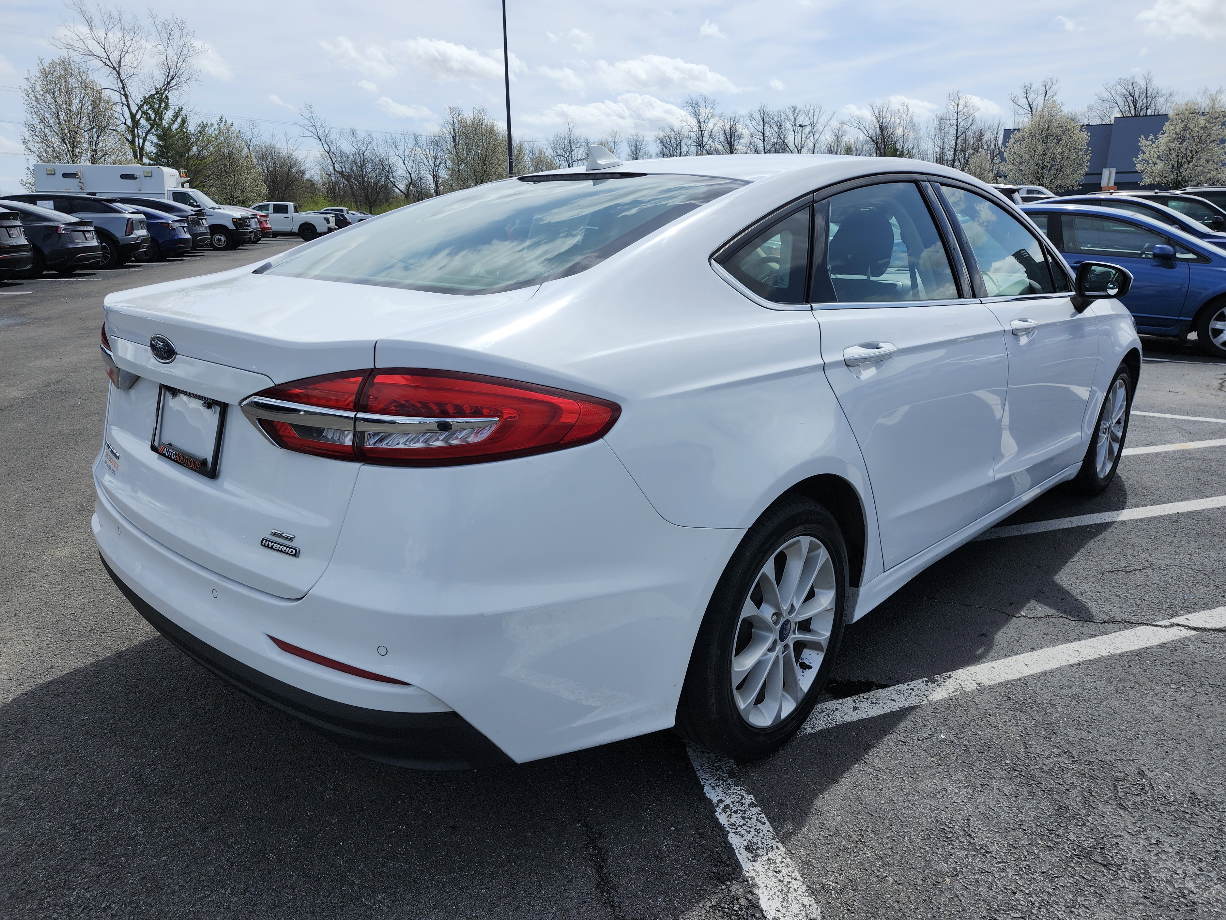 Used 2020 Ford Fusion SE FWD image 17