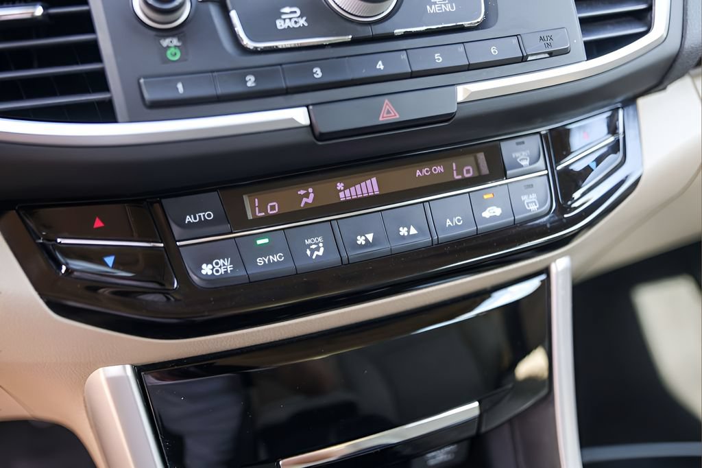 Used 2016 Honda Accord LX image 18