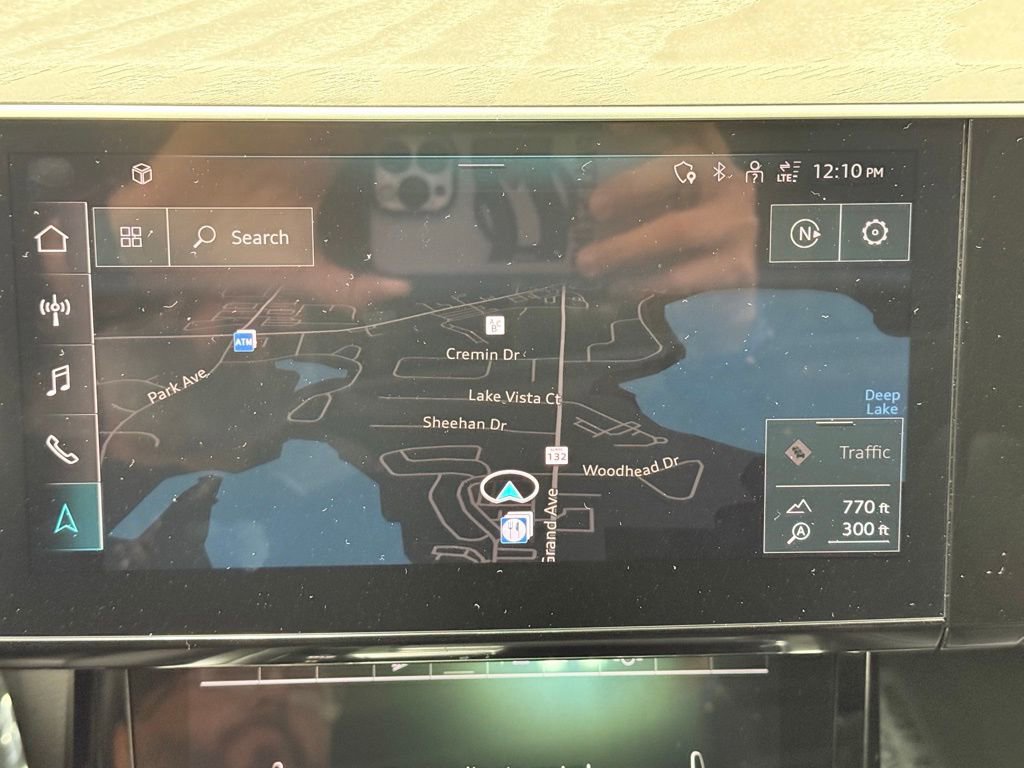 Used 2021 Audi e-tron Premium w/ Convenience Plus Package image 28