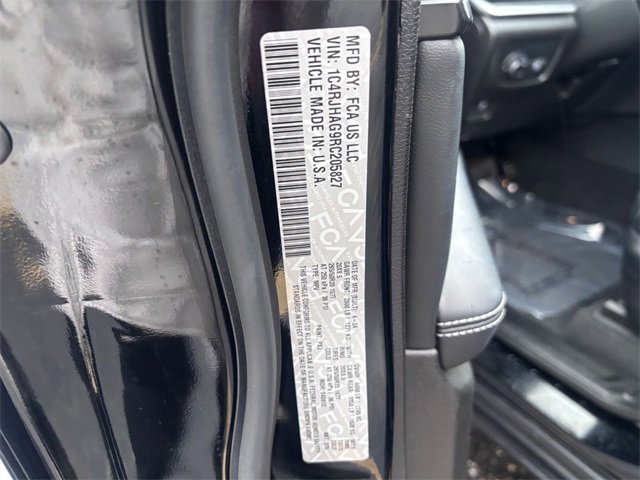 Used 2024 Jeep Grand Cherokee Altitude image 31