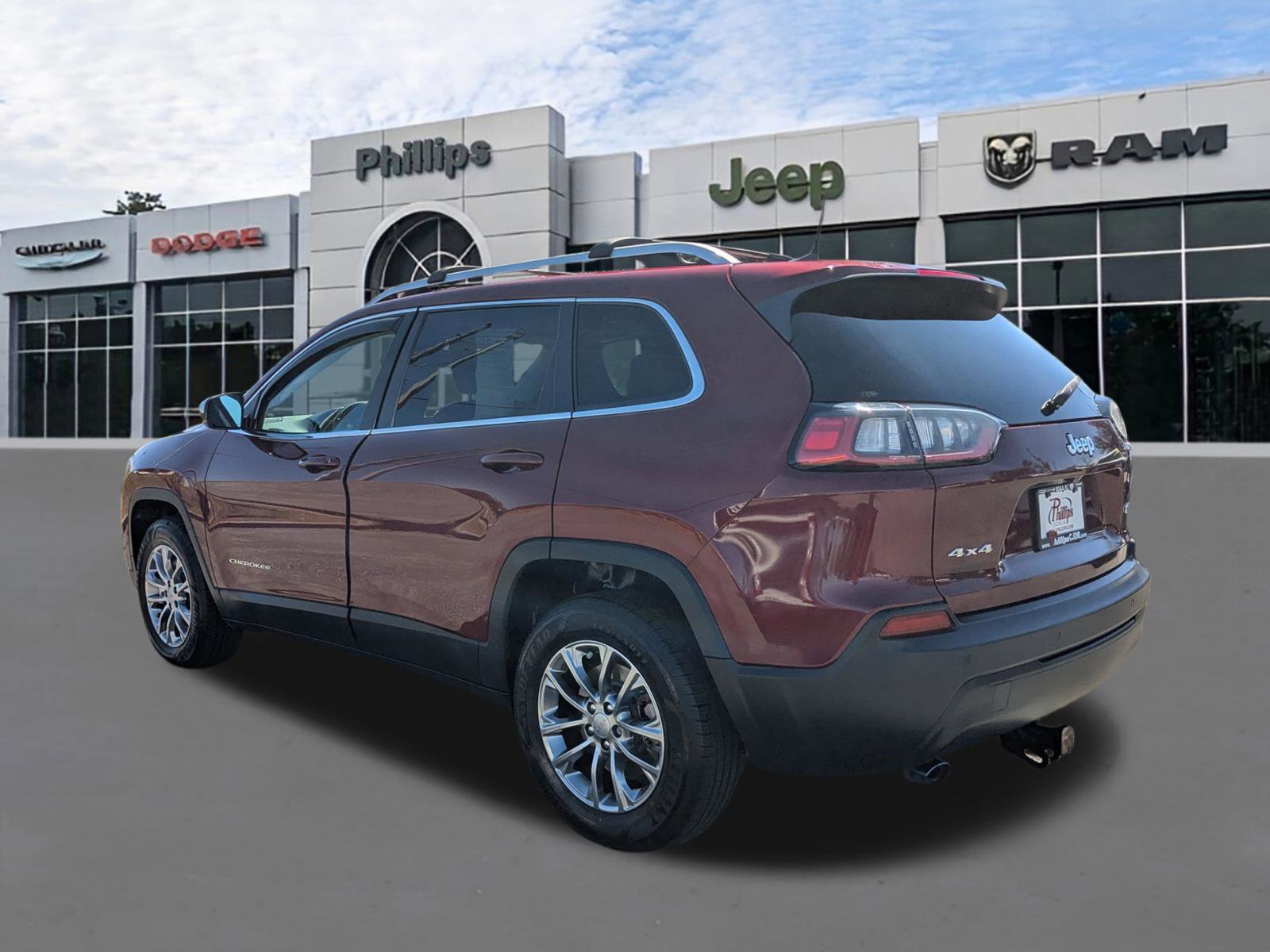 Used 2021 Jeep Cherokee Latitude Plus image 5