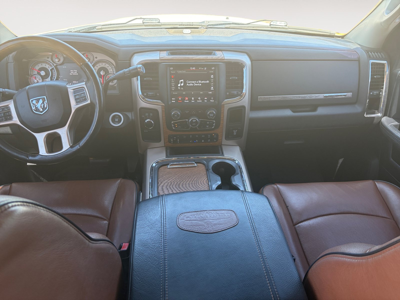 Used 2018 RAM 3500 Laramie Longhorn AWD/4WD image 10