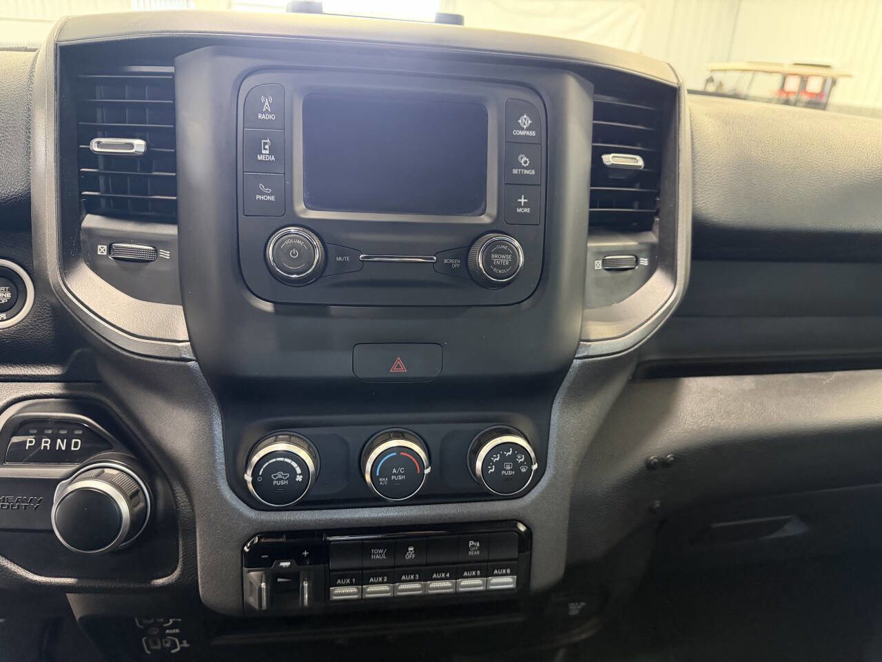 Used 2022 RAM 2500 Tradesman w/ Chrome Appearance Group AWD/4WD image 11