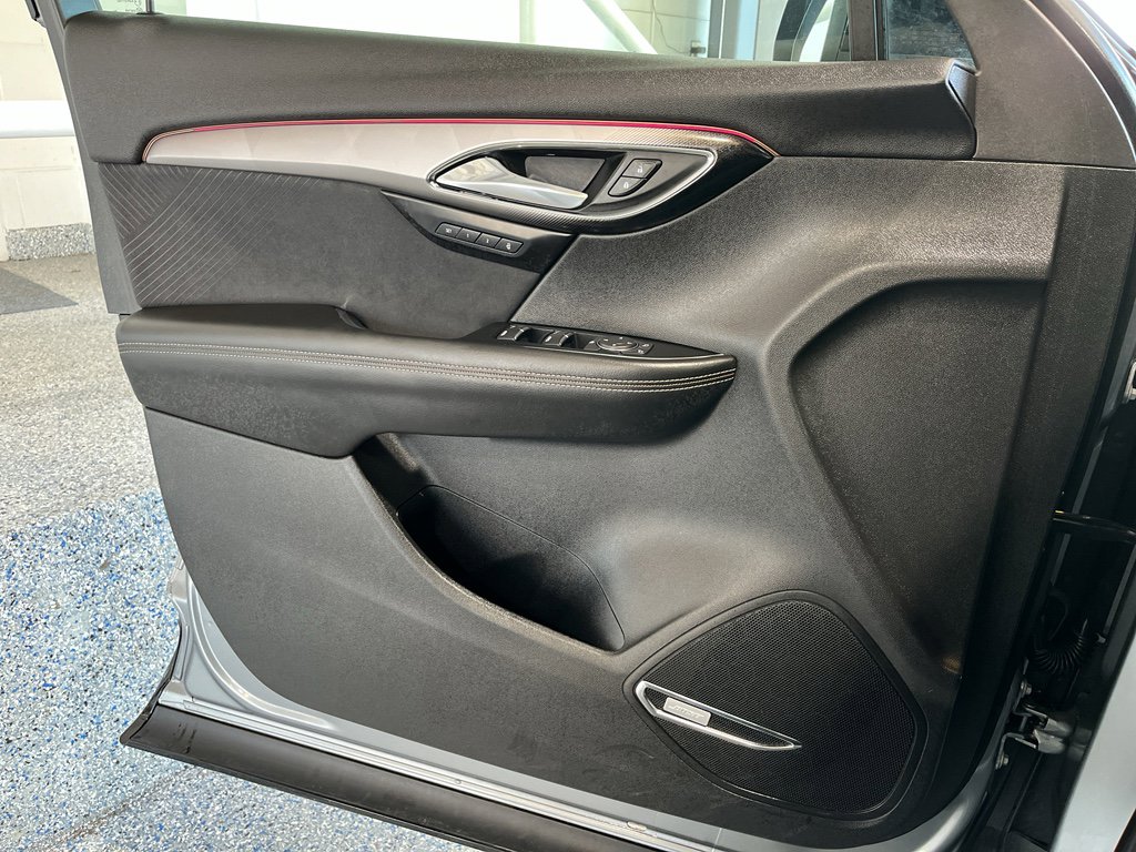 Used 2025 Buick Envision Sport Touring image 29