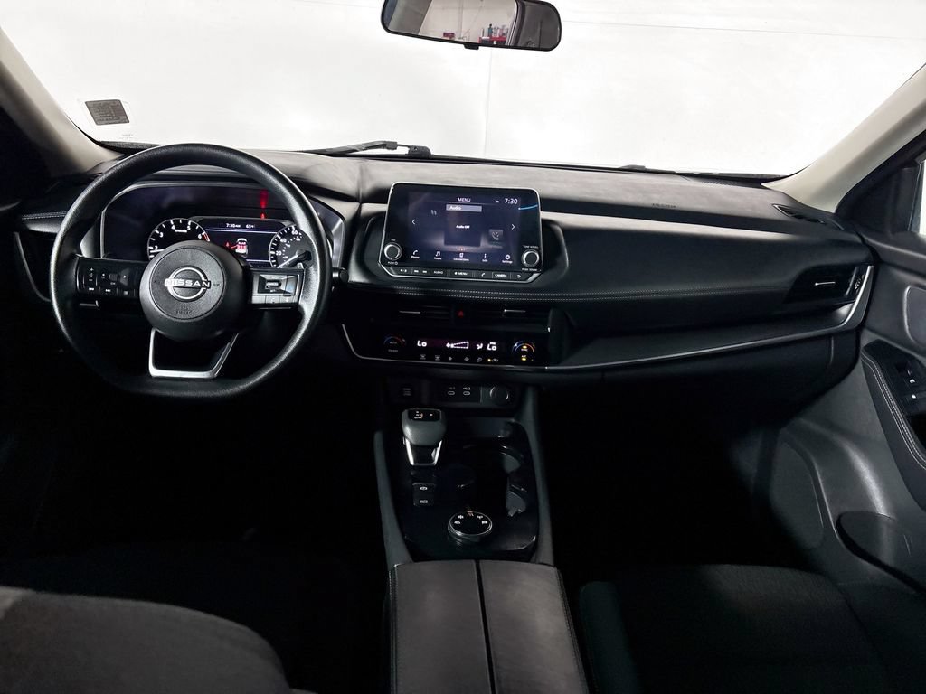 Used 2024 Nissan Rogue SV AWD/4WD image 12