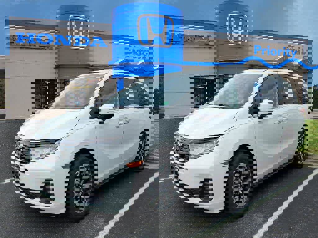 Certified 2026 Honda Odyssey EX-L image 1