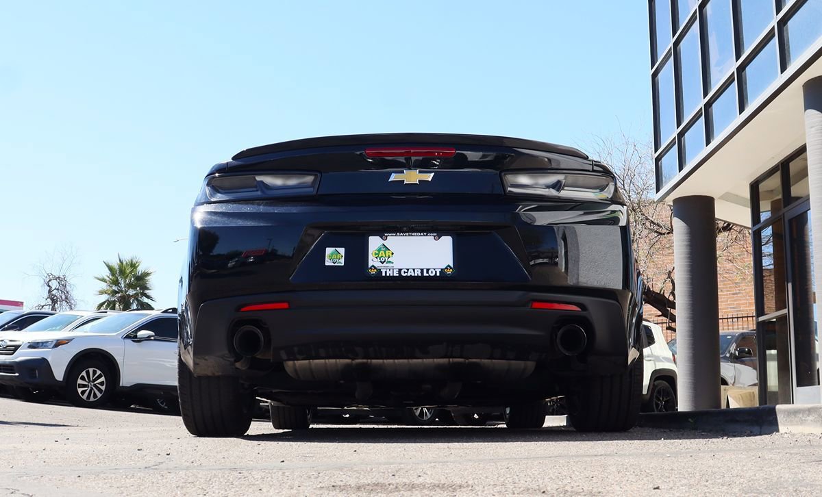 Used 2018 Chevrolet Camaro LT w/ Redline Edition RWD image 12