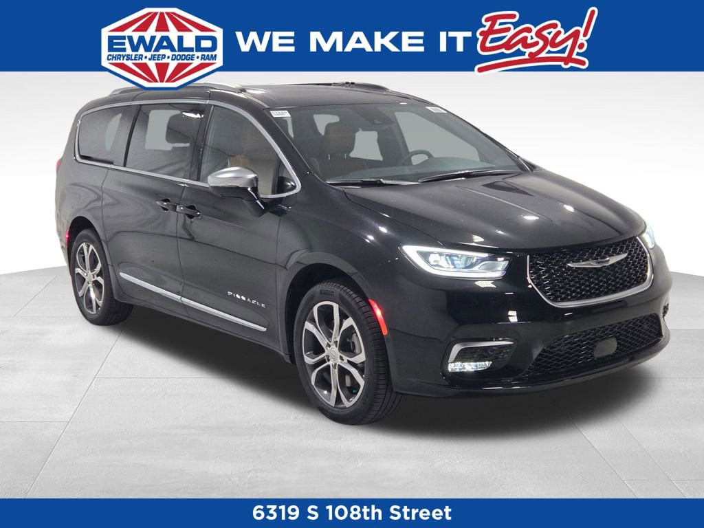 New 2026 Chrysler Pacifica Pinnacle AWD/4WD image 1
