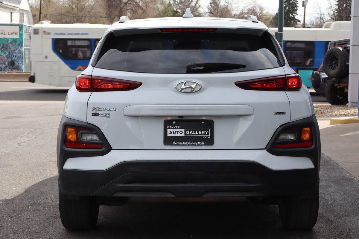 Used 2021 Hyundai Kona SEL Plus w/ Cargo Package AWD/4WD image 4