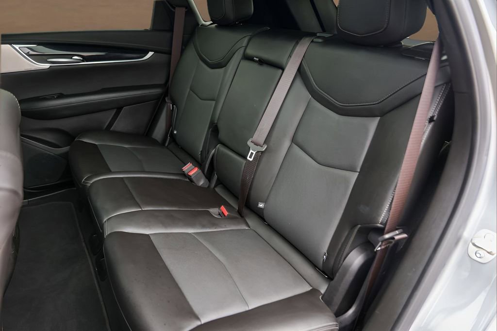 Used 2024 Cadillac XT5 Premium Luxury image 28