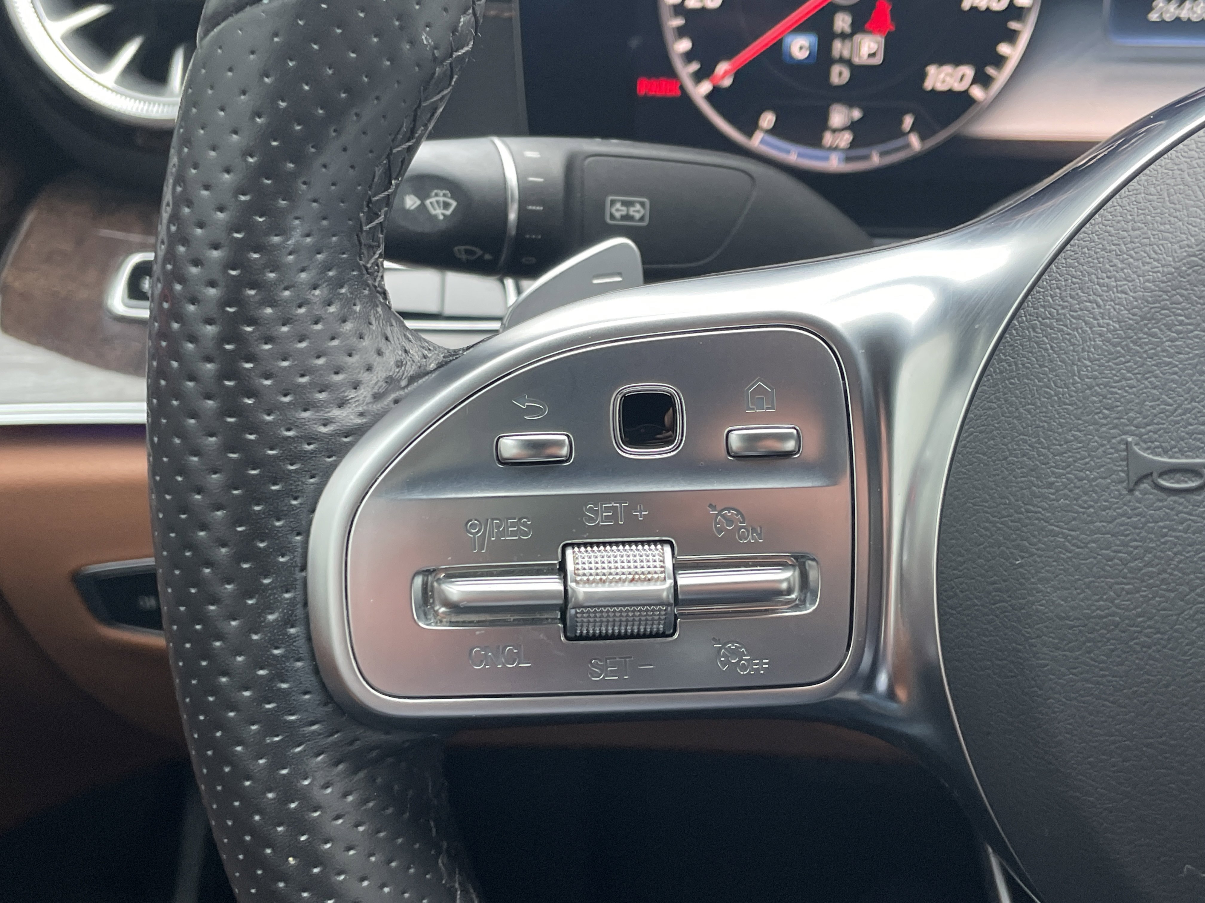 Used 2019 Mercedes-Benz E 450 Cabriolet image 34