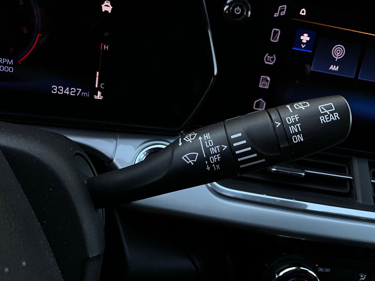 Used 2025 Chevrolet Trax LT image 35