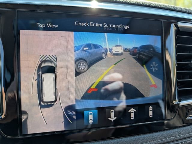 Used 2020 Chrysler Pacifica Limited w/ Advanced Safetytec Group FWD image 31