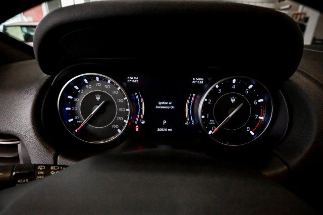 Used 2023 Maserati Levante GT AWD/4WD image 41