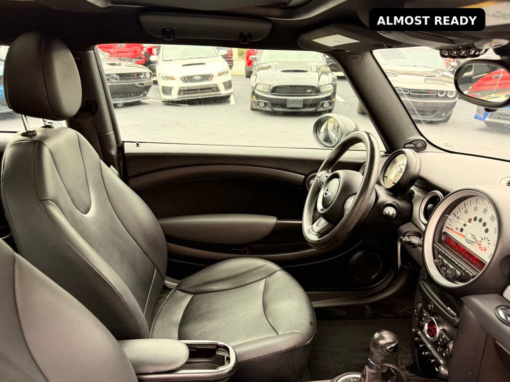 Used 2011 MINI Cooper Clubman FWD image 16