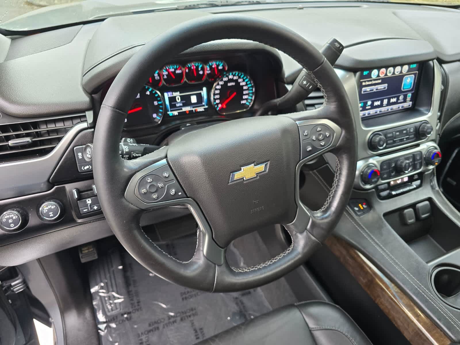 Used 2019 Chevrolet Tahoe LT w/ LT Signature Package AWD/4WD image 2