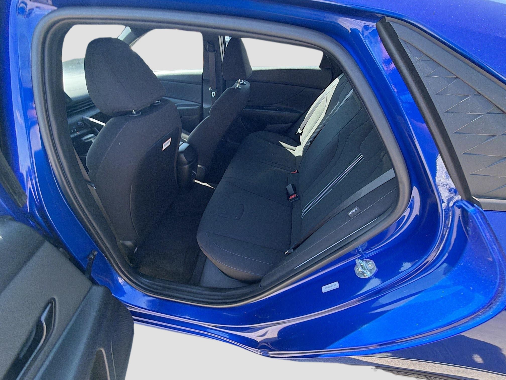 Used 2025 Hyundai Elantra Sport FWD image 20