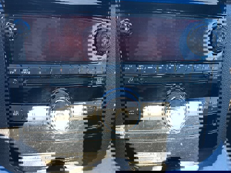 Used 2007 Saturn Sky image 12