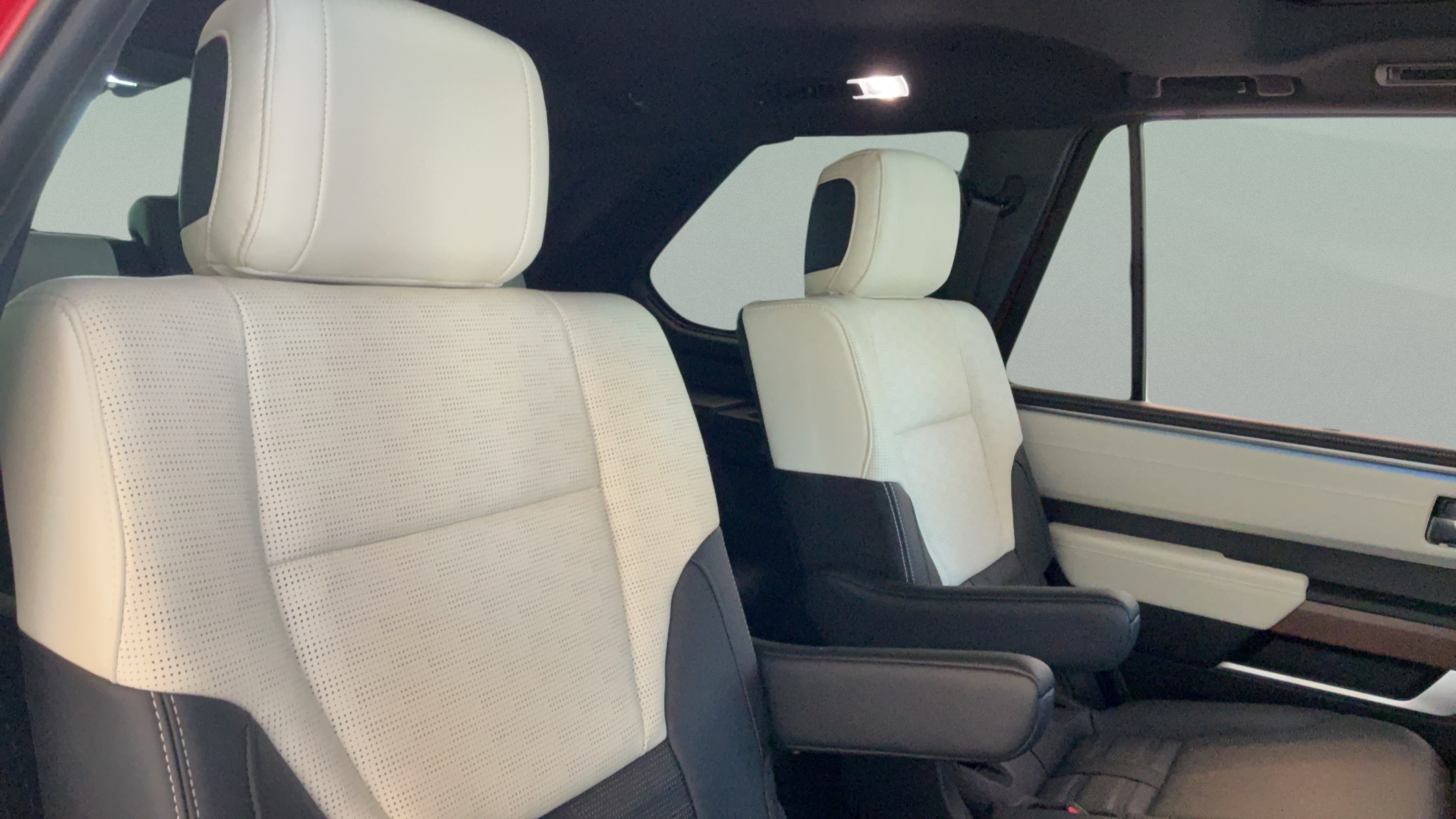 Certified 2024 Toyota Sequoia Capstone AWD/4WD image 44