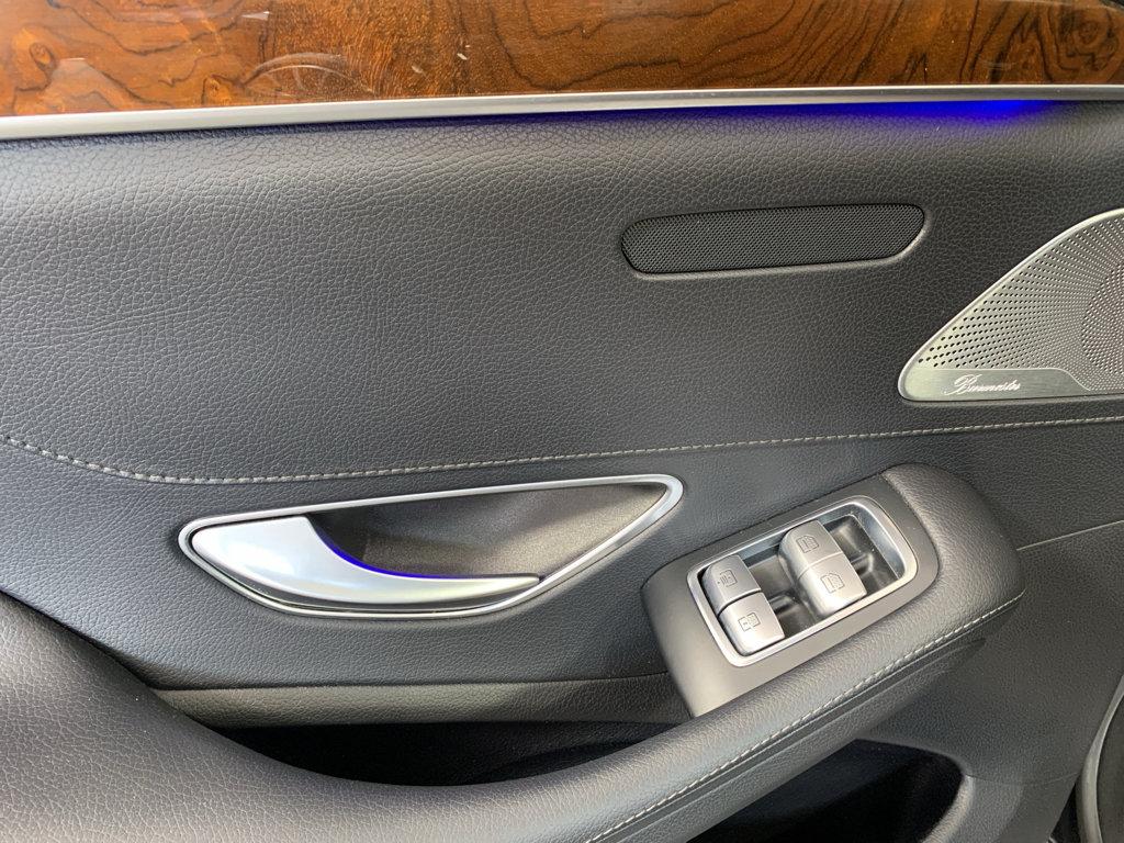 Used 2015 Mercedes-Benz S 550 Sedan image 30