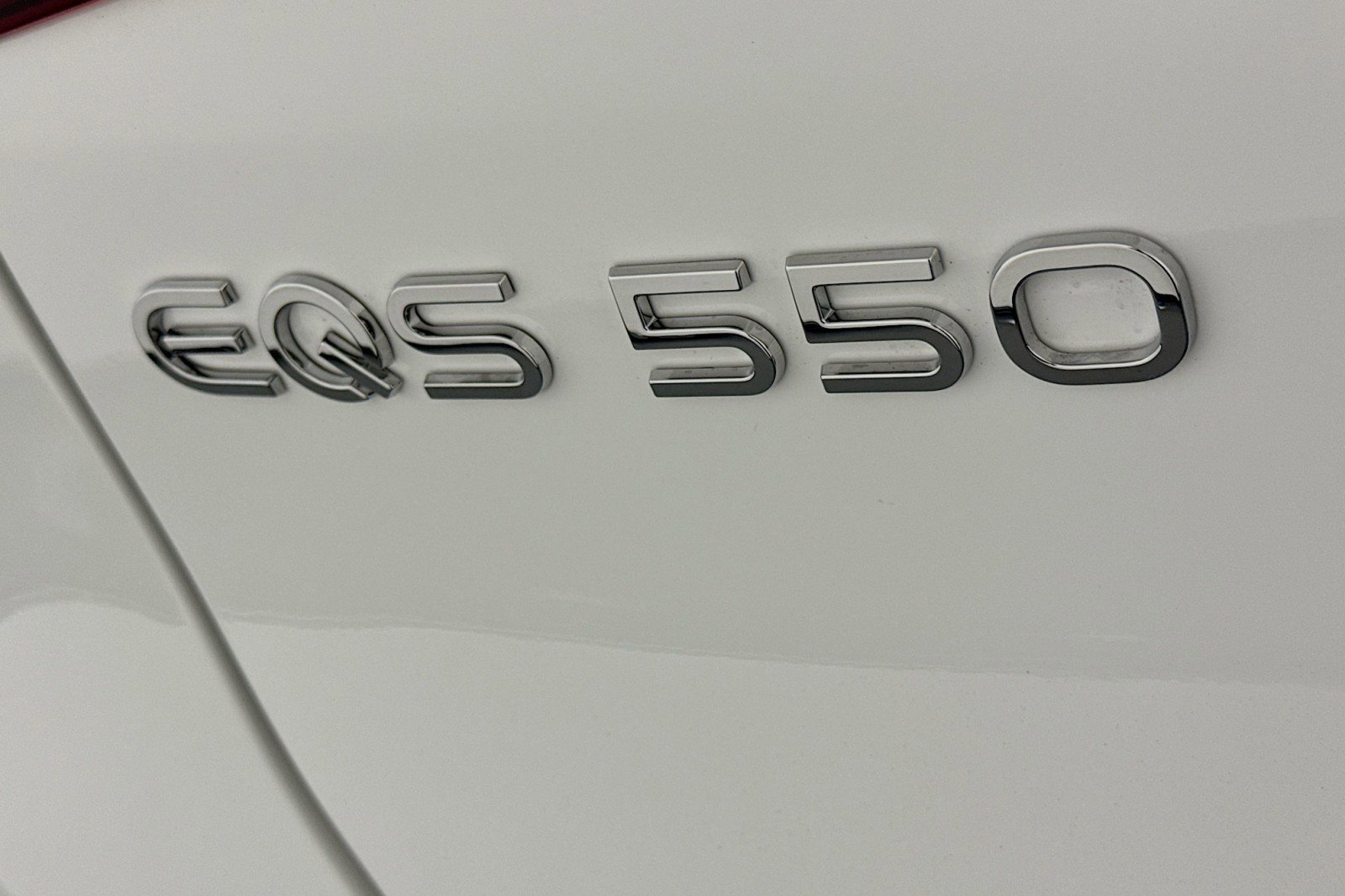 New 2026 Mercedes-Benz EQS 550 4MATIC SUV image 9