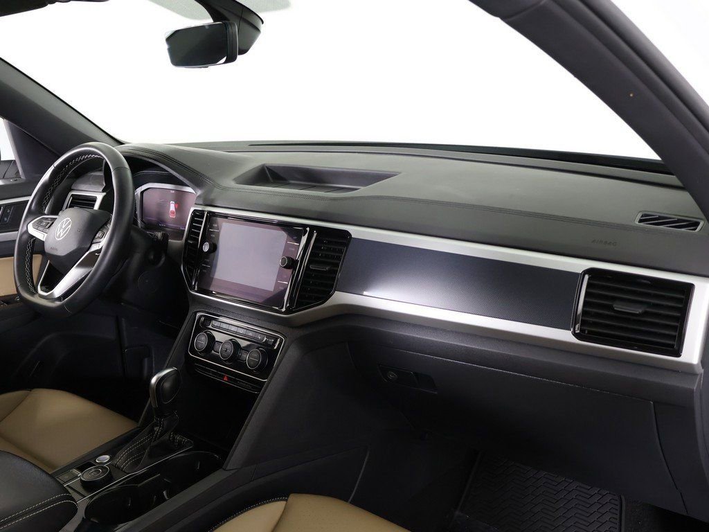 Used 2022 Volkswagen Atlas Cross Sport SE image 27