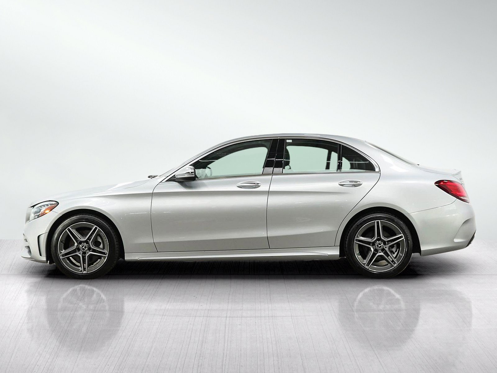Used 2021 Mercedes-Benz C 300 4MATIC Sedan image 2