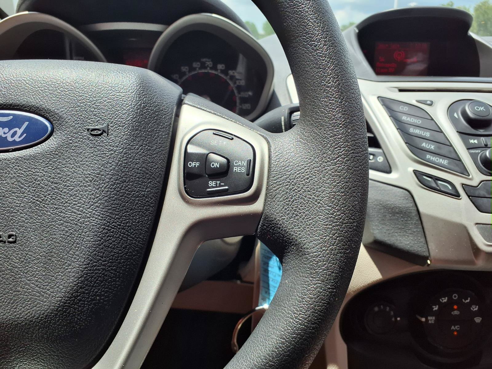 Used 2012 Ford Fiesta SE FWD image 20