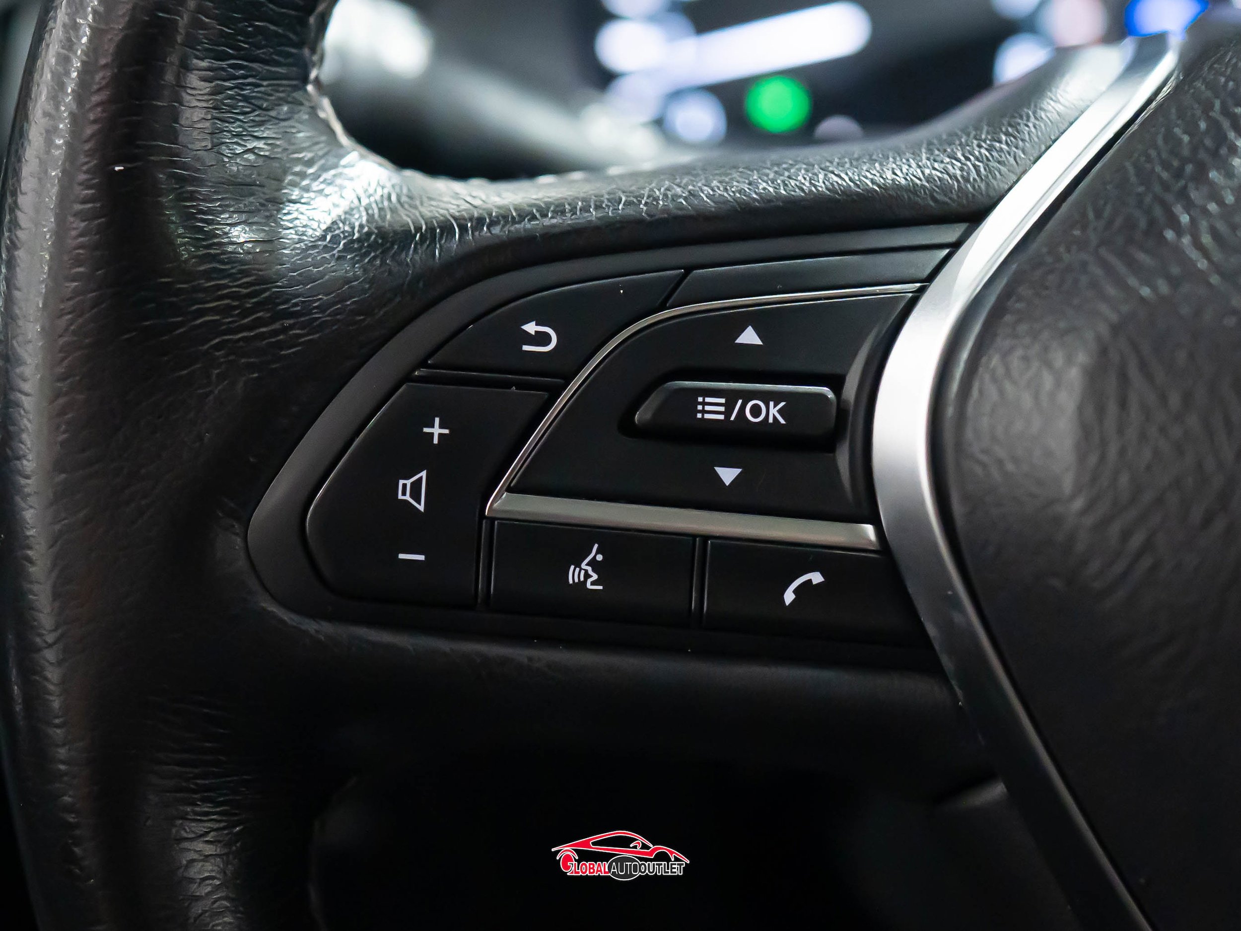 Used 2018 INFINITI Q50 Luxe w/ Sensory Package (Luxe) image 24