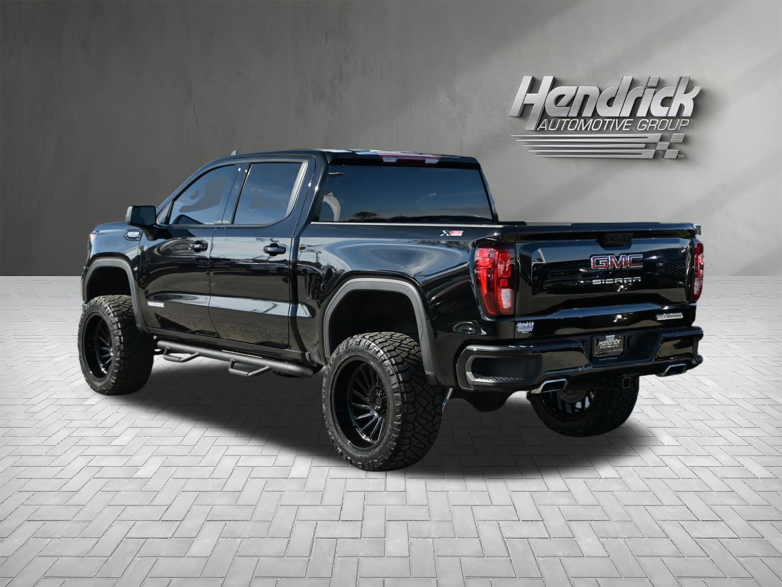 Used 2025 GMC Sierra 1500 Elevation w/ X31 Off-Road Package AWD/4WD image 8
