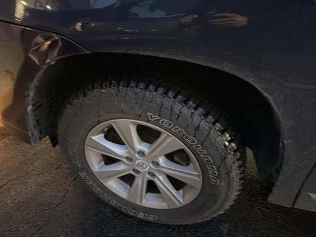 Used 2011 Toyota Highlander 4WD image 5