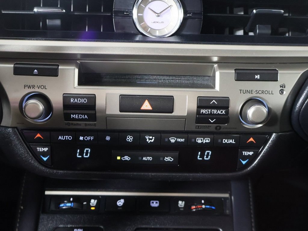 Used 2017 Lexus ES 350 w/ Luxury Package FWD image 50