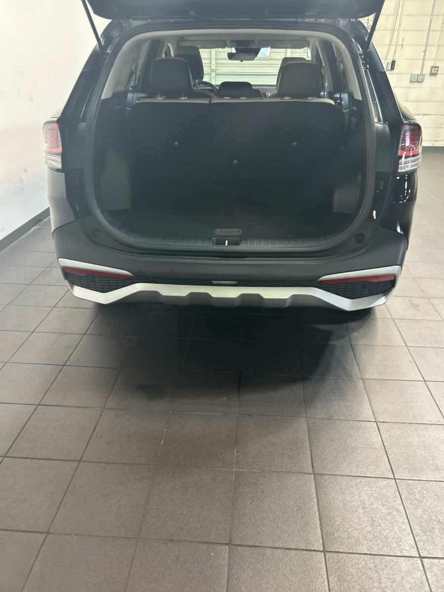 Used 2023 Kia Sportage EX FWD image 10