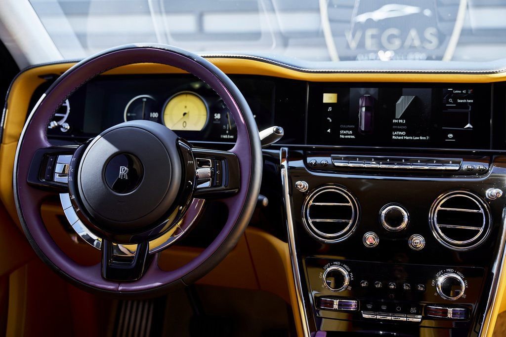 Used 2025 Rolls-Royce Cullinan image 64