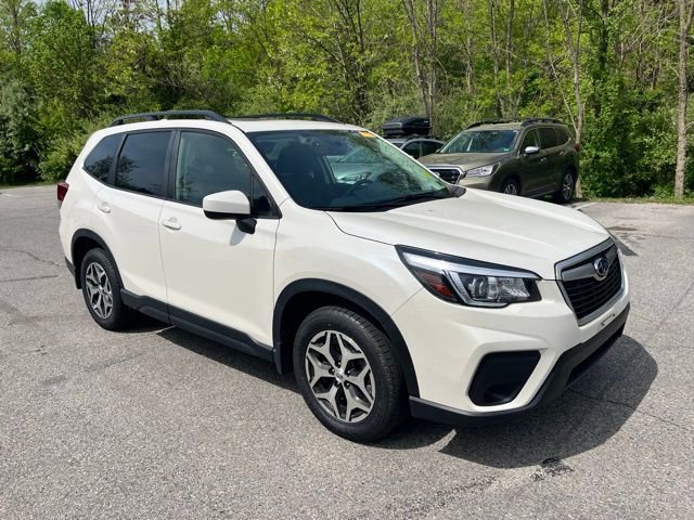 Used 2020 Subaru Forester Premium image 1
