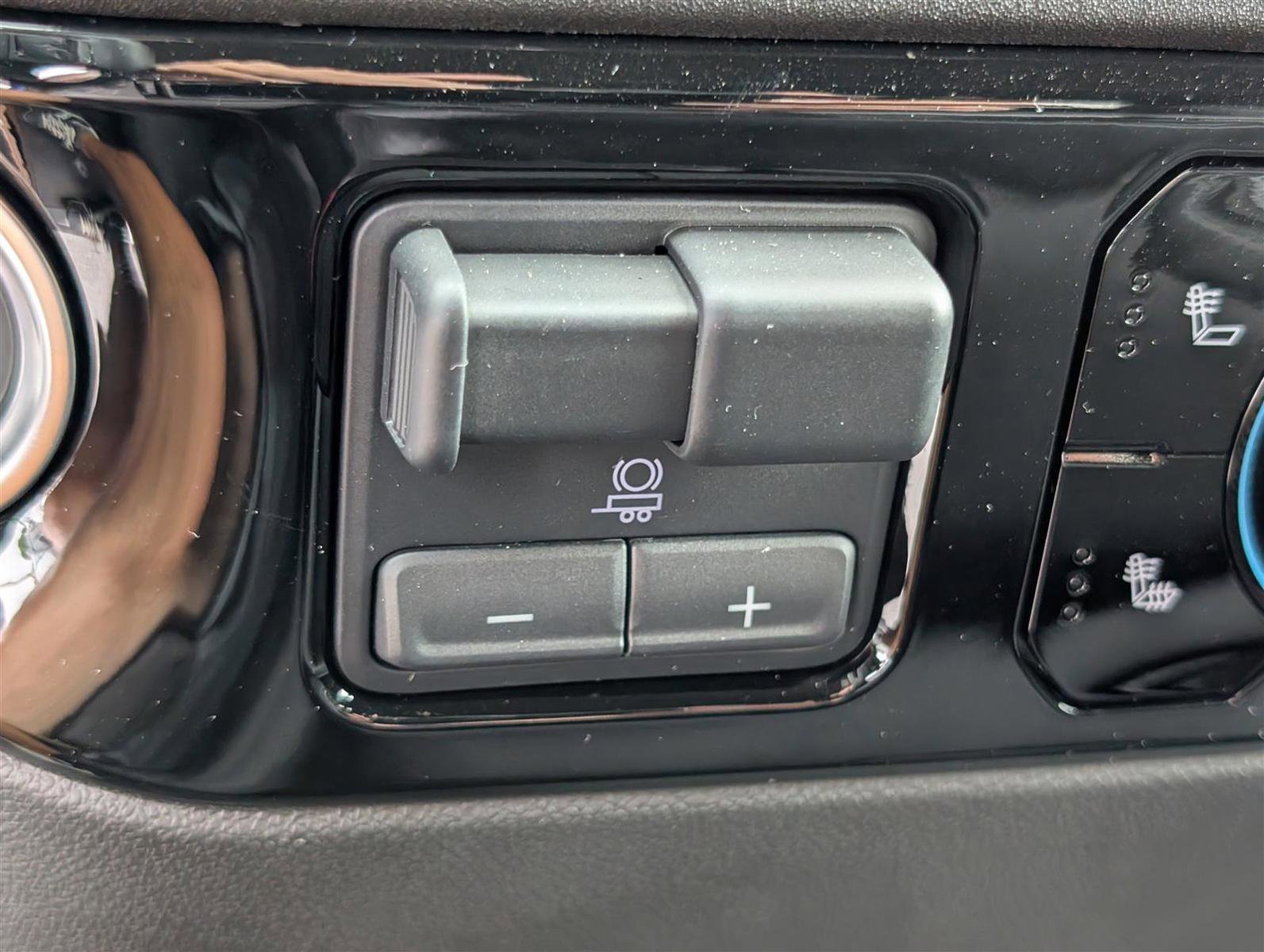 New 2025 Chevrolet Silverado 1500 LT image 21