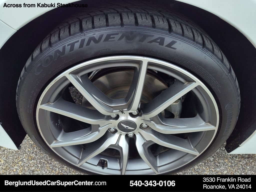 Used 2021 Genesis G70 2.0T w/ Prestige Package AWD/4WD image 10