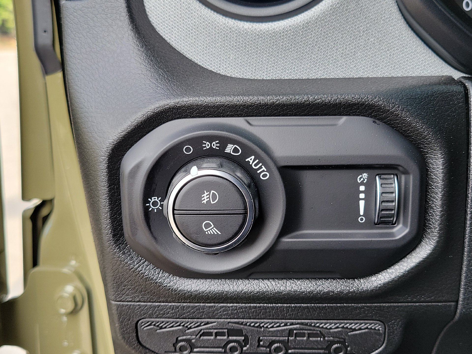 New 2026 Jeep Gladiator Sport AWD/4WD image 8