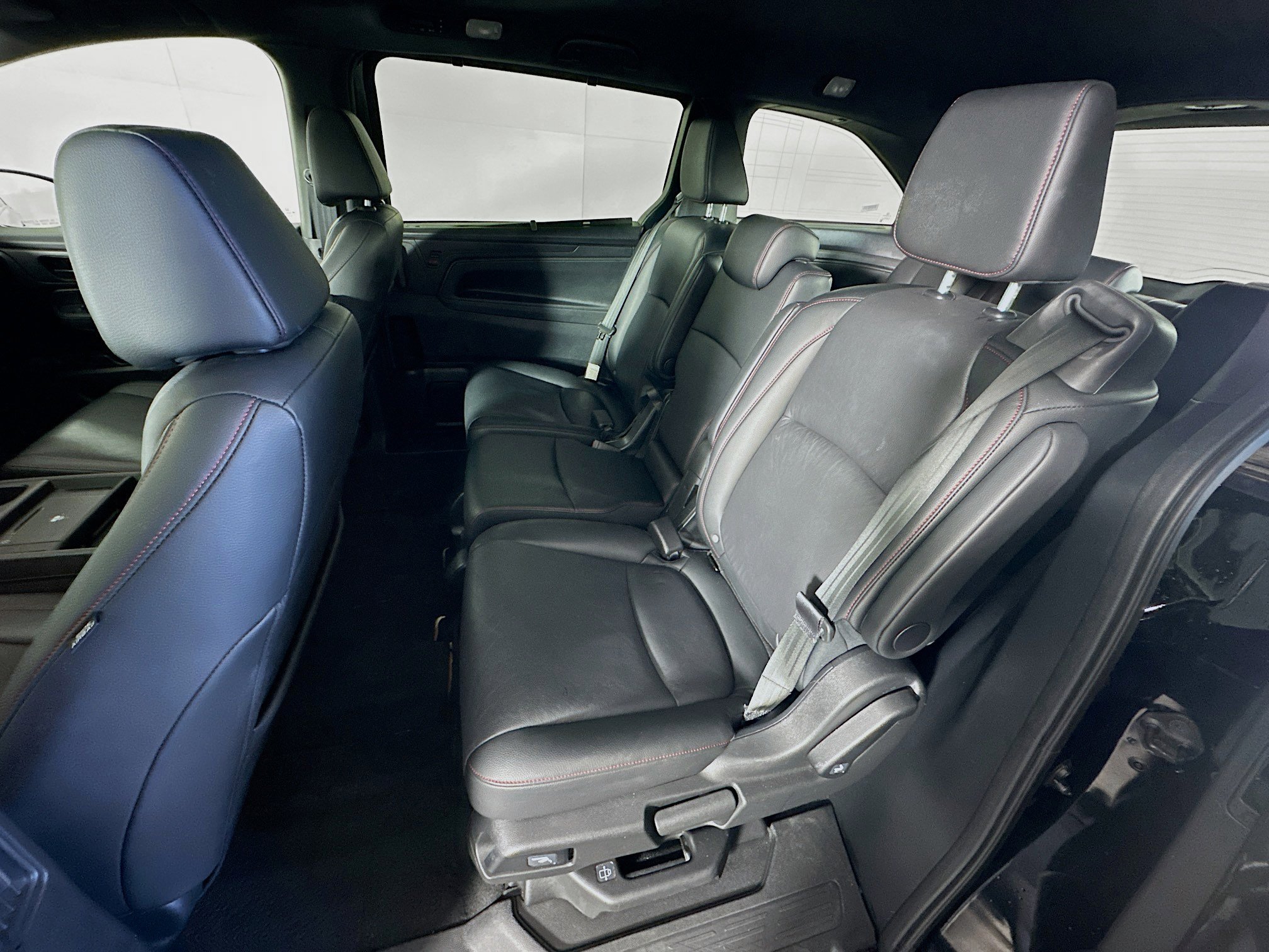 Used 2025 Honda Odyssey Sport-L image 28