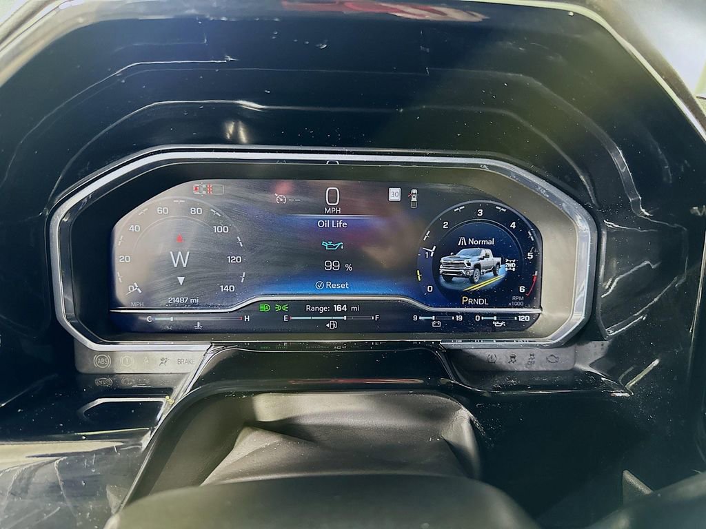 Used 2025 Chevrolet Silverado 2500 LT w/ Convenience Package image 24