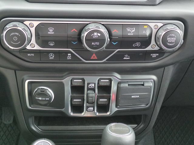 Used 2023 Jeep Gladiator Overland AWD/4WD image 24