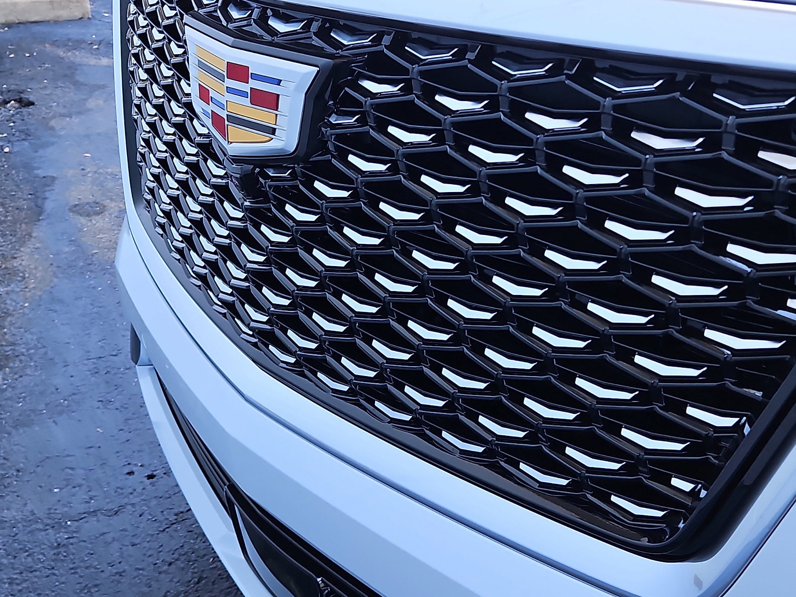 New 2026 Cadillac Escalade Luxury w/ Touring Package AWD/4WD image 11