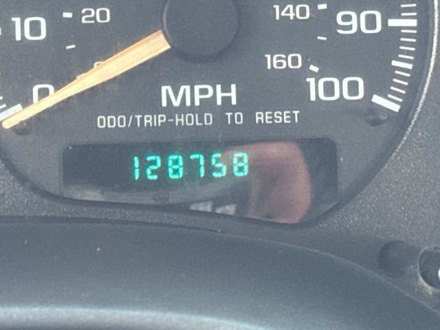 Used 2002 Chevrolet Blazer LS w/ Preferred Equipment Group RWD image 32